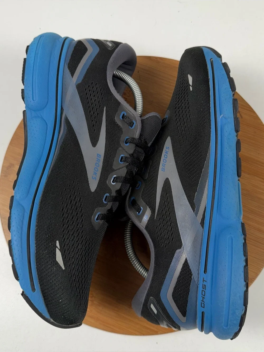 Brooks Ghost 15 Men's Running Shoes - Black with Blue Accents